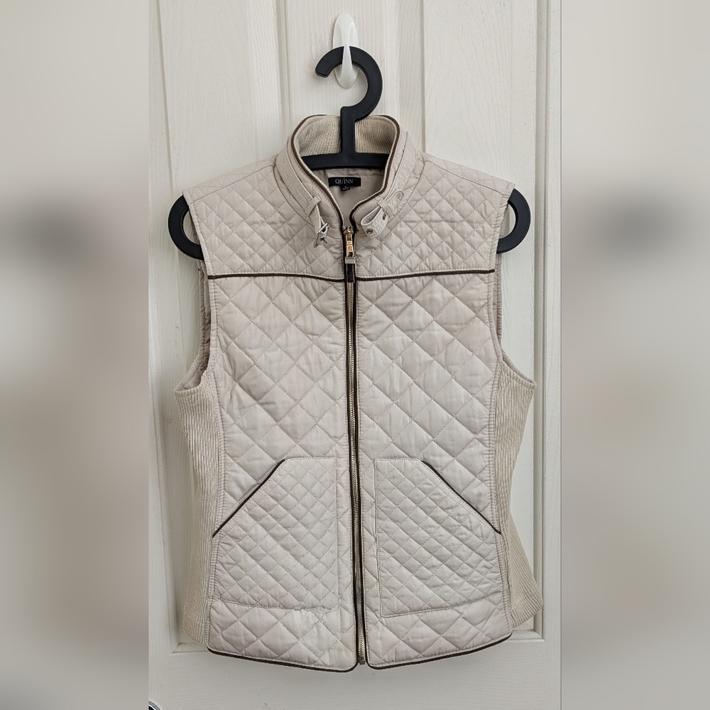 Quinn Quilted Vest Women's S Cream Puffer Pockets Brown Trim Equestrian ClassyQu